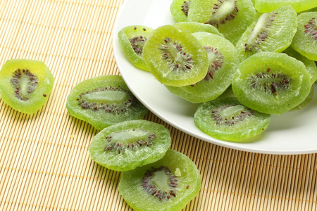 Vận Chuyển Kiwi Sấy Khô Từ Cần Thơ Đến Hà Nội Nhanh Chóng, An Toàn