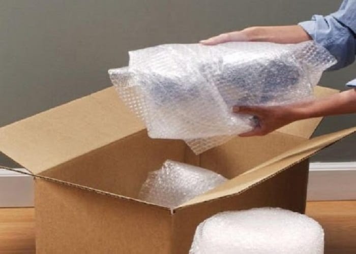 Hàng có bề mặt bóng, phủ gương: Cách bảo vệ bề mặt tránh xước do cọ sát xe tải Hàng có bề mặt bóng, phủ gương: Cách bảo vệ bề mặt tránh xước do cọ sát xe tải