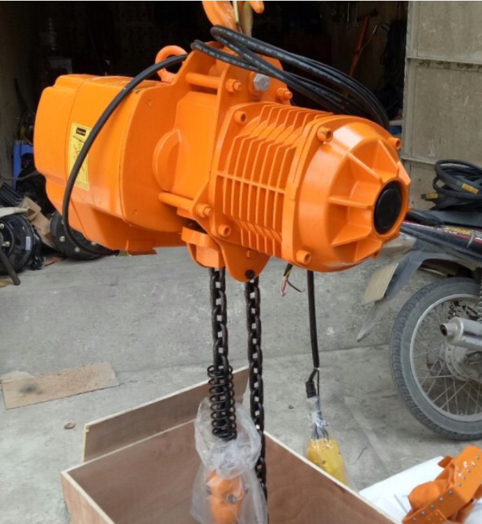VẬN CHUYỂN PA LĂNG XÍCH TỪ HÀ NỘI VÀO THÀNH PHỐ HỒ CHÍ MÌNH 2025