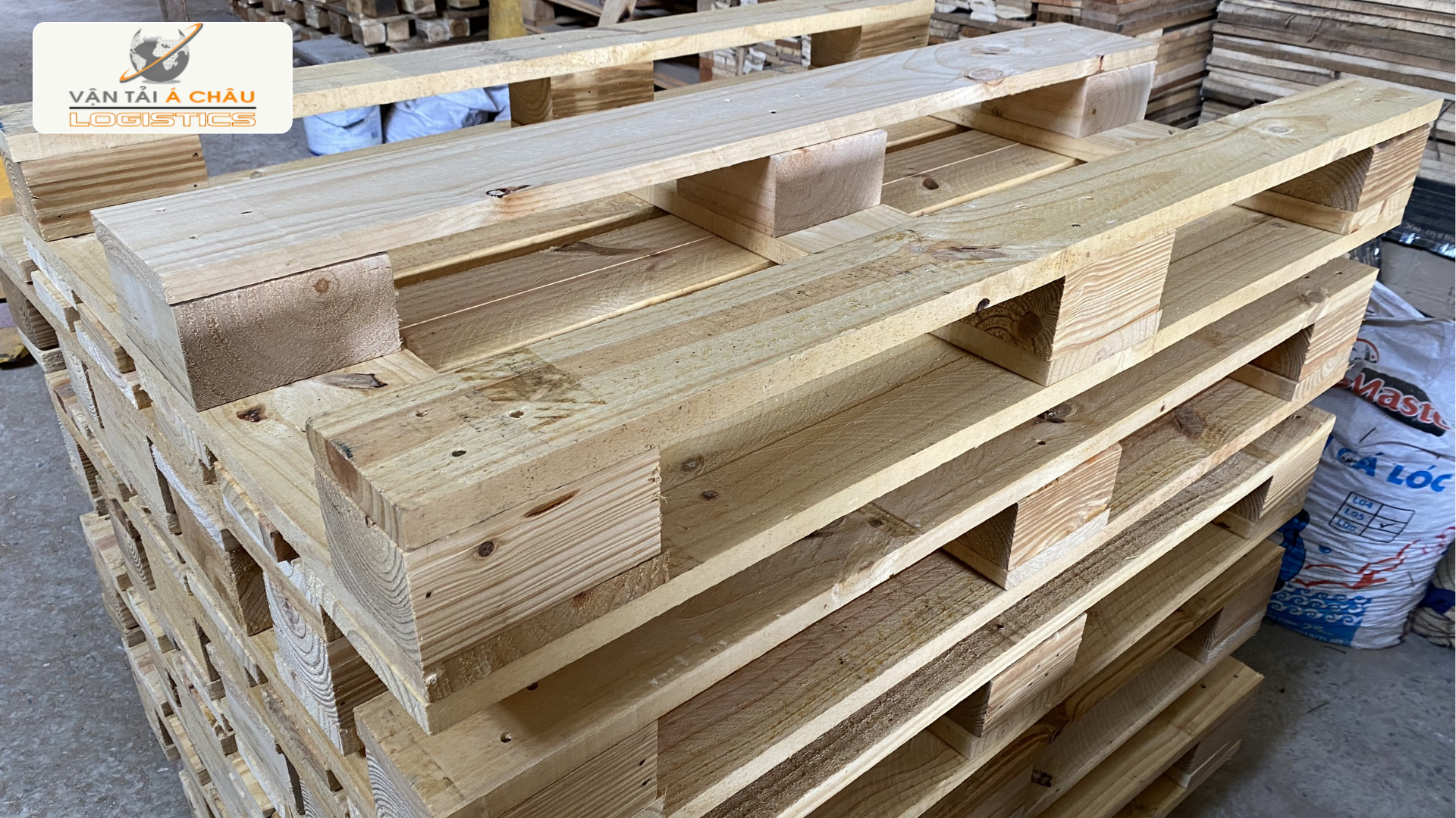 Vận Chuyển Pallet Gỗ Xuất Khẩu – Từ Bình Dương Ra Cảng Hải Phòng Bằng Xe Móc Sàn Vận Chuyển Pallet Gỗ Xuất Khẩu – Từ Bình Dương Ra Cảng Hải Phòng Bằng Xe Móc Sàn