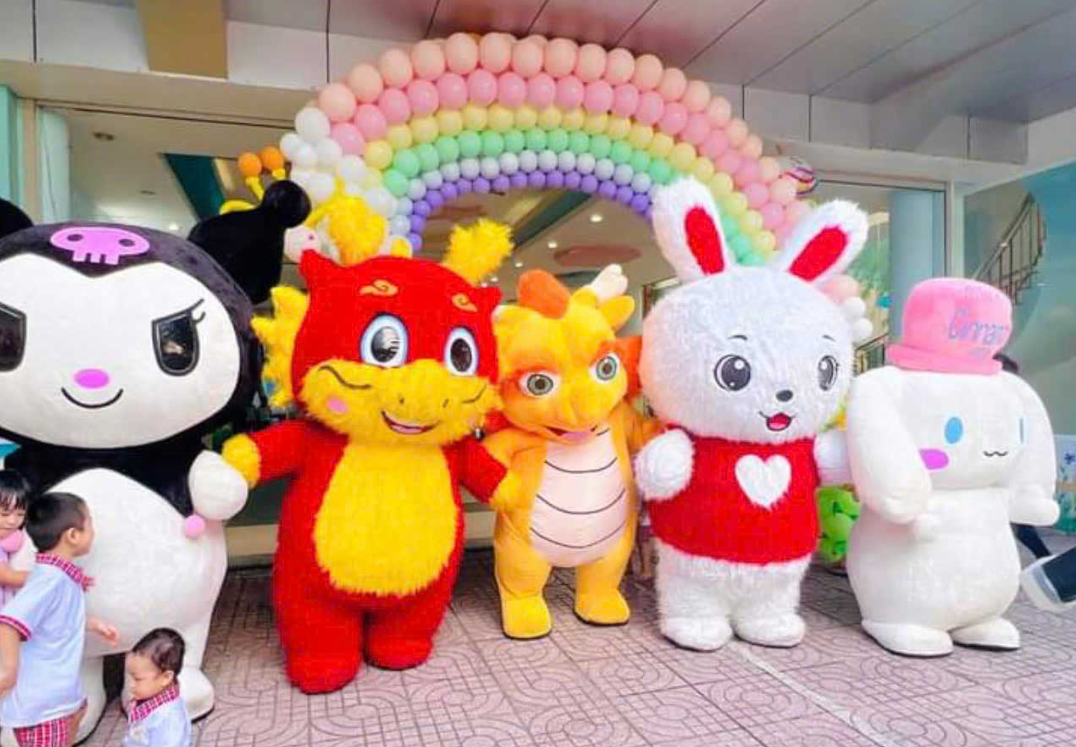 VẬN CHUYỂN MASCOT SỰ KIỆN 2/9 NHANH CHÓNG 2025
