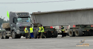 Vận Chuyển Dầm Bê Tông Bằng Moóc Sàn – Giải Pháp An Toàn Cho Hàng Siêu Trường, Siêu Trọng