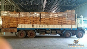 Vận chuyển gỗ cao su từ cảng TP.HCM đến khu công nghiệp Sóng Thần – Dịch vụ chuyên nghiệp, đúng tiến độ, đảm bảo an toàn