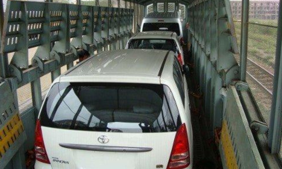 VẬN CHUYỂN XE TẢI BẰNG XE LÔNG TỪ HÀ NỘI VÀO NGHỆ AN 2025