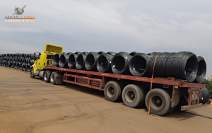 Dịch vụ vận chuyển sắt thép từ cảng TP.HCM đến khu công nghiệp Sóng Thần – Uy tín, chuyên nghiệp, đúng tiến độ