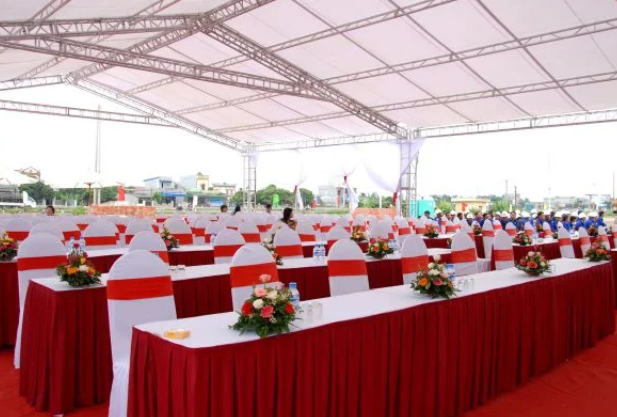 VẬN CHUYỂN BÀN ĐẠI BIỂU 2/9 ĐẾN HÀ NỘI AN TOÀN 2025
