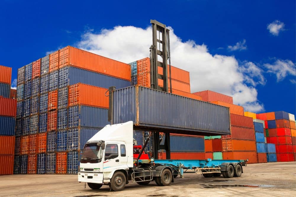 VẬN CHUYỂN CONTAINER THIẾT BỊ SẢN XUẤT CHO NHÀ MÁY MỚI TẠI KCN LONG HẬU VẬN CHUYỂN CONTAINER THIẾT BỊ SẢN XUẤT CHO NHÀ MÁY MỚI TẠI KCN LONG HẬU