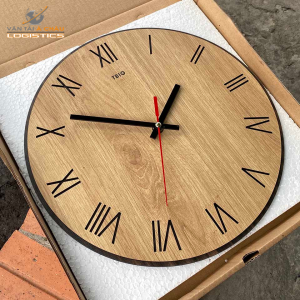 Vận chuyển đồng hồ gỗ treo tường khắc logo doanh nghiệp – Giải pháp quà tặng sự kiện trọn gói chuyên nghiệp