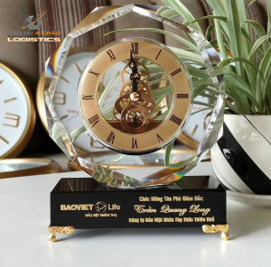 Vận chuyển đồng hồ để bàn mini từ TP.HCM đi các khu công nghiệp – Giải pháp giao quà tặng sự kiện trọn gói, nhanh và tiết kiệm