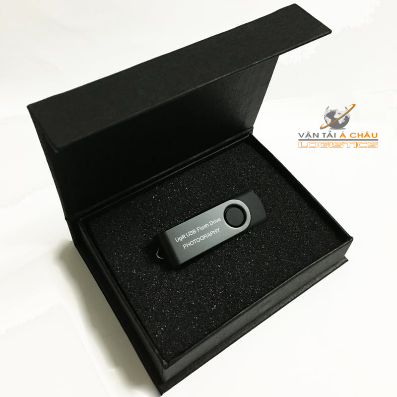 Vận chuyển USB in logo - Quà tặng sự kiện từ Hồ Chí Minh đi các tỉnh thành nhanh chóng, đúng hẹn
