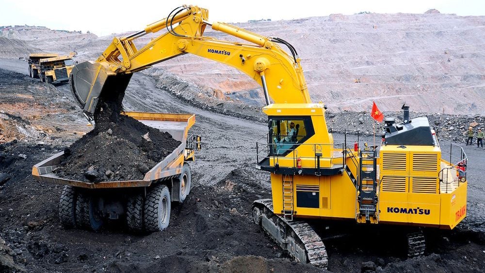 Dịch Vụ Vận Chuyển Máy Móc Công Trình, Máy Xúc – Máy Đào Từ Bắc Vào Nam Dịp Cuối Năm