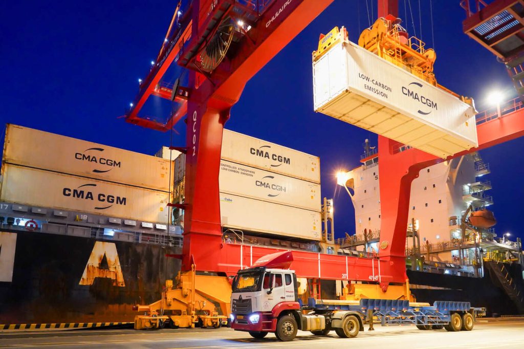 Giải pháp logistics trọn gói cho doanh nghiệp trong mùa cao điểm cuối năm