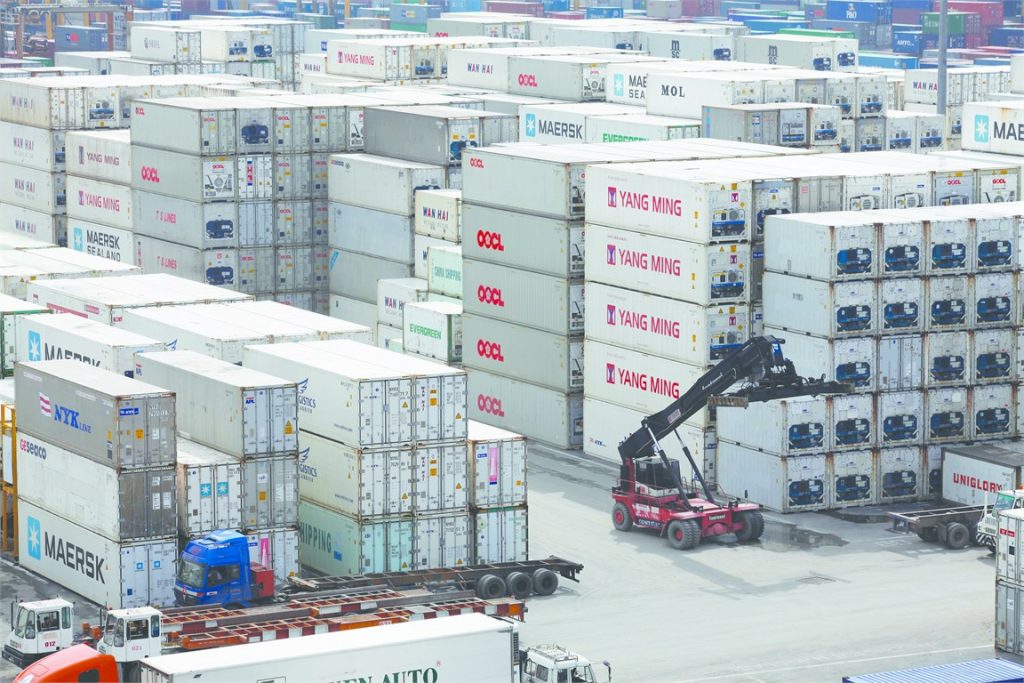 Vận chuyển cont cho doanh nghiệp F&B dịp Tết – Hàng đông lạnh, hàng khô, phụ liệu