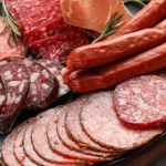 VẬN CHUYỂN XÚC XÍCH BẰNG XE LẠNH TỪ HÀ NỘI ĐẾN ĐÀ NẴNG AN TOÀN 2025