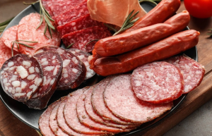 VẬN CHUYỂN XÚC XÍCH BẰNG XE LẠNH TỪ HÀ NỘI ĐẾN ĐÀ NẴNG AN TOÀN 2025