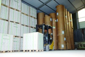 Dịch vụ vận chuyển hàng lẻ và ghép vật tư ngành in từ TP.HCM đi các tỉnh miền Trung